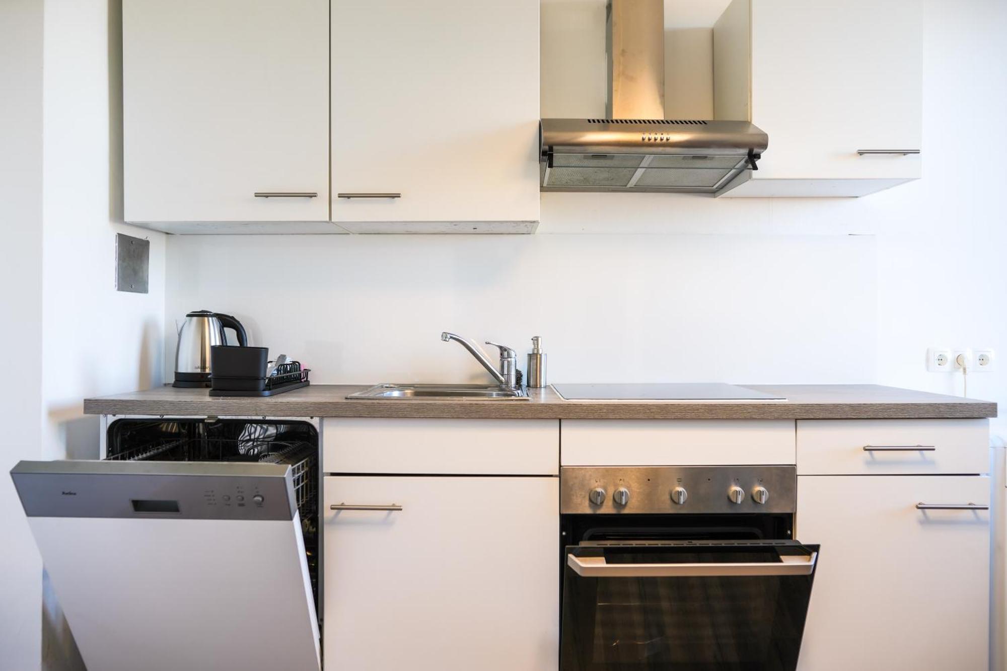 Spacious Apartments With View & Free Parking Wiener Neustadt Zewnętrze zdjęcie
